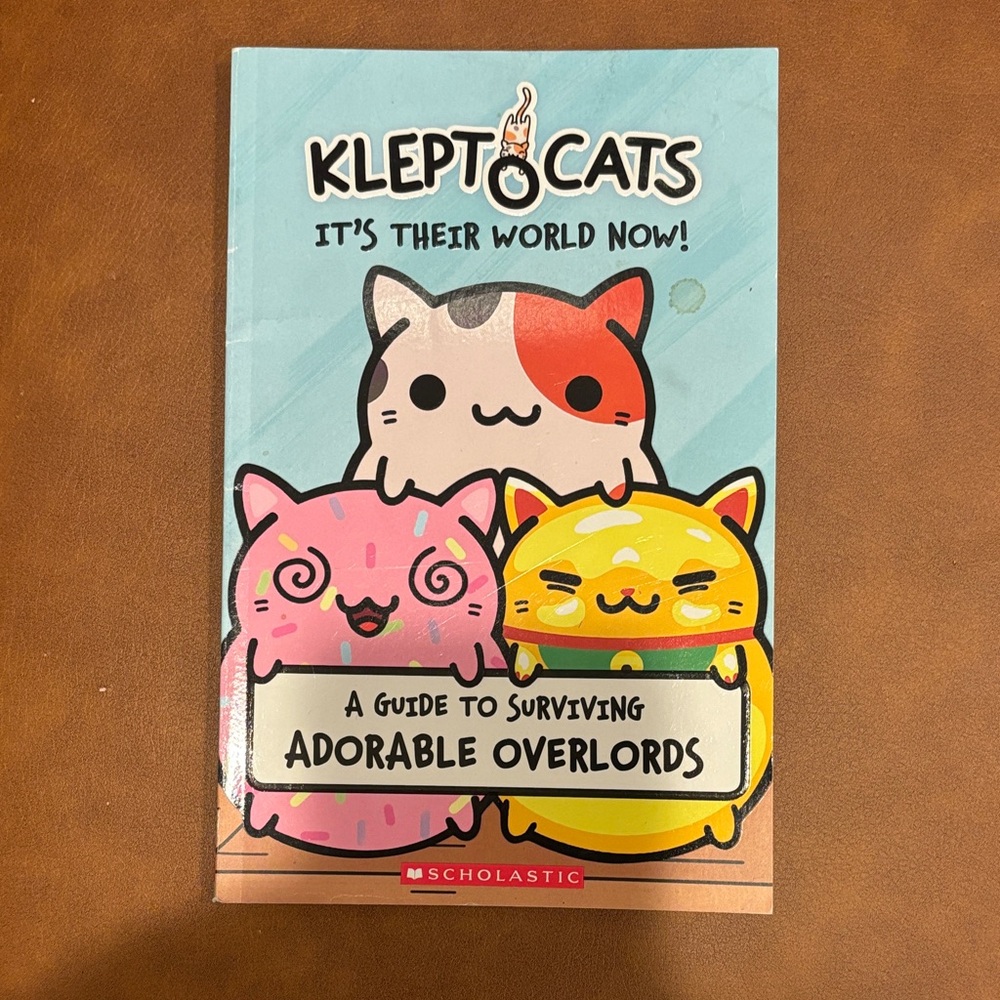 Scholastic KleptoCats Guide - Red, Pink, Yellow
